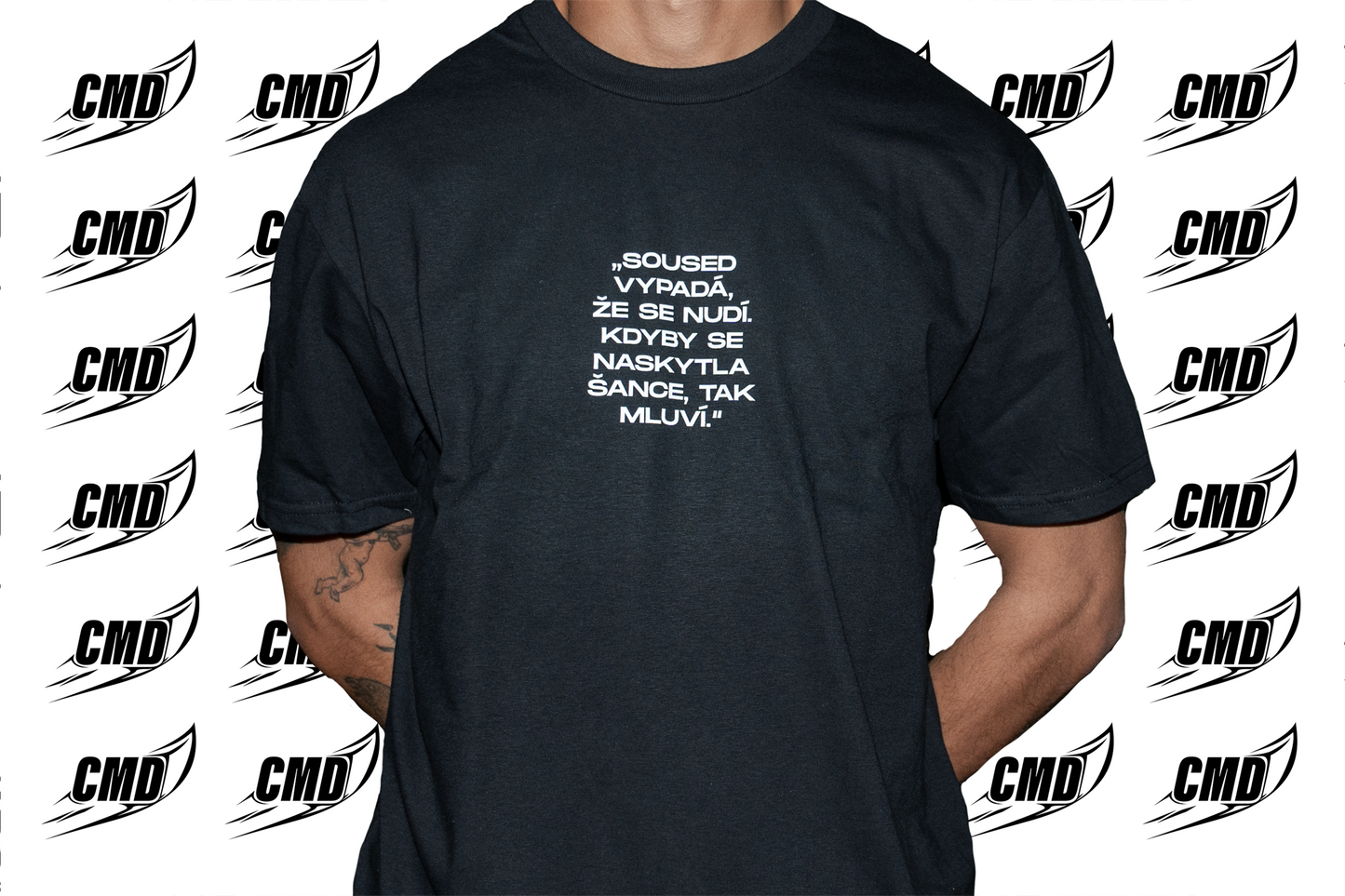 JOSHUA - BÍLEJ JAK STĚNA TRIKO / BLACK